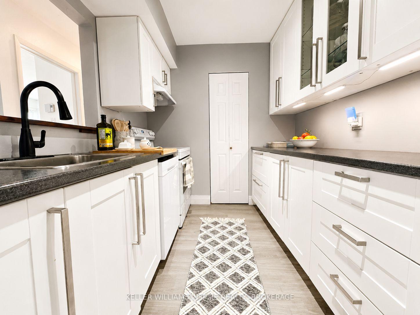 Photo 10 of Unit 9, 266 Lorry Greenberg Drive, Ottawa, Hunt Club Park/Greenboro — HOMEH