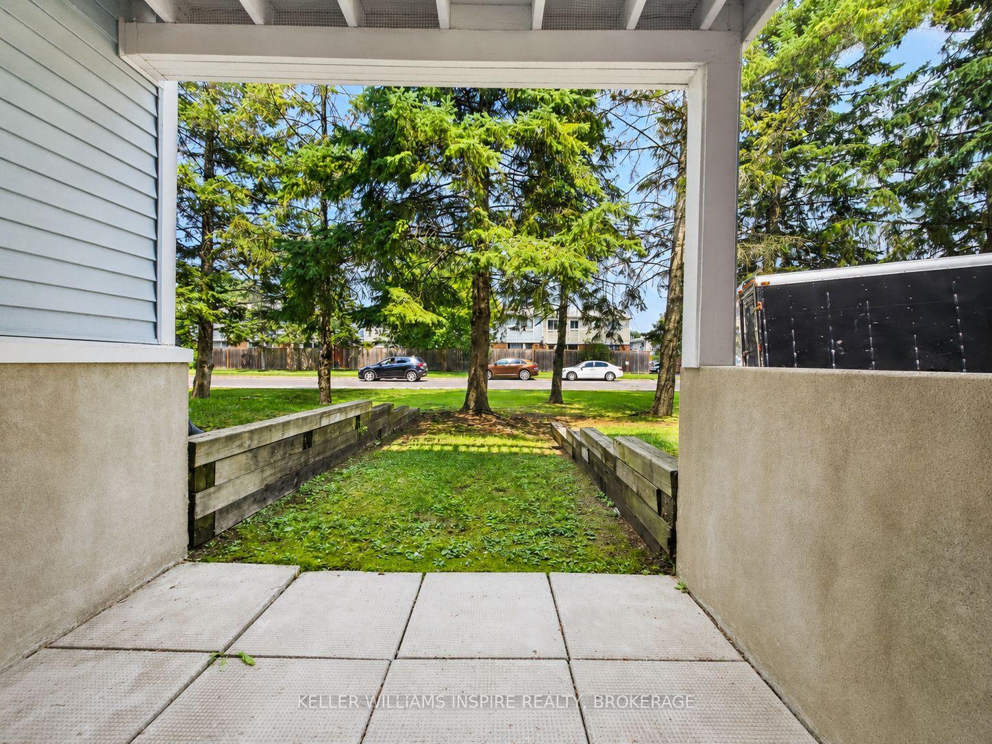 Photo 18 of Unit 9, 266 Lorry Greenberg Drive, Ottawa, Hunt Club Park/Greenboro — HOMEH