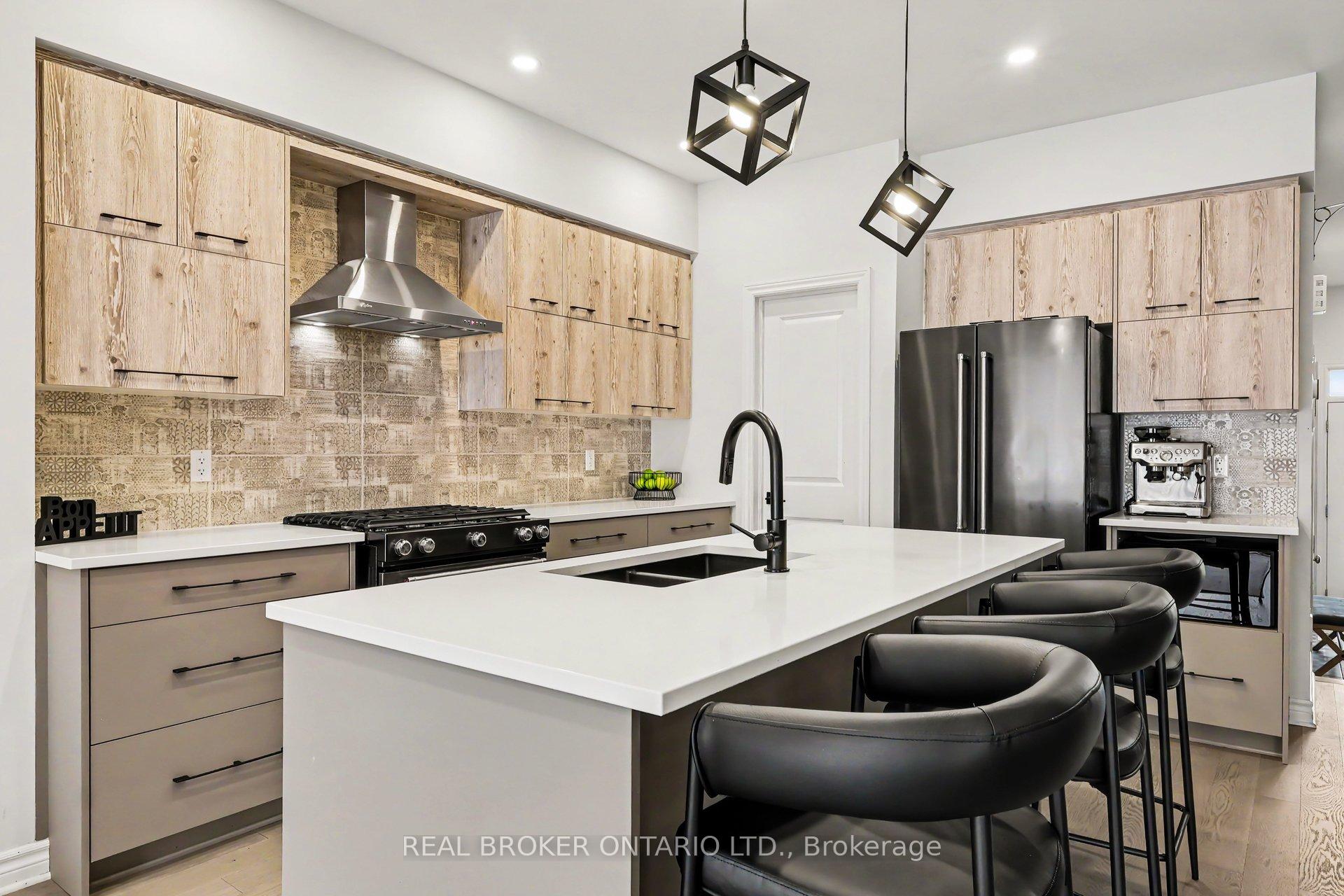 Photo 13 of 769 Cairn Crescent, Ottawa, Mer Bleue/Bradley Estates/Anderson Park — HOMEH
