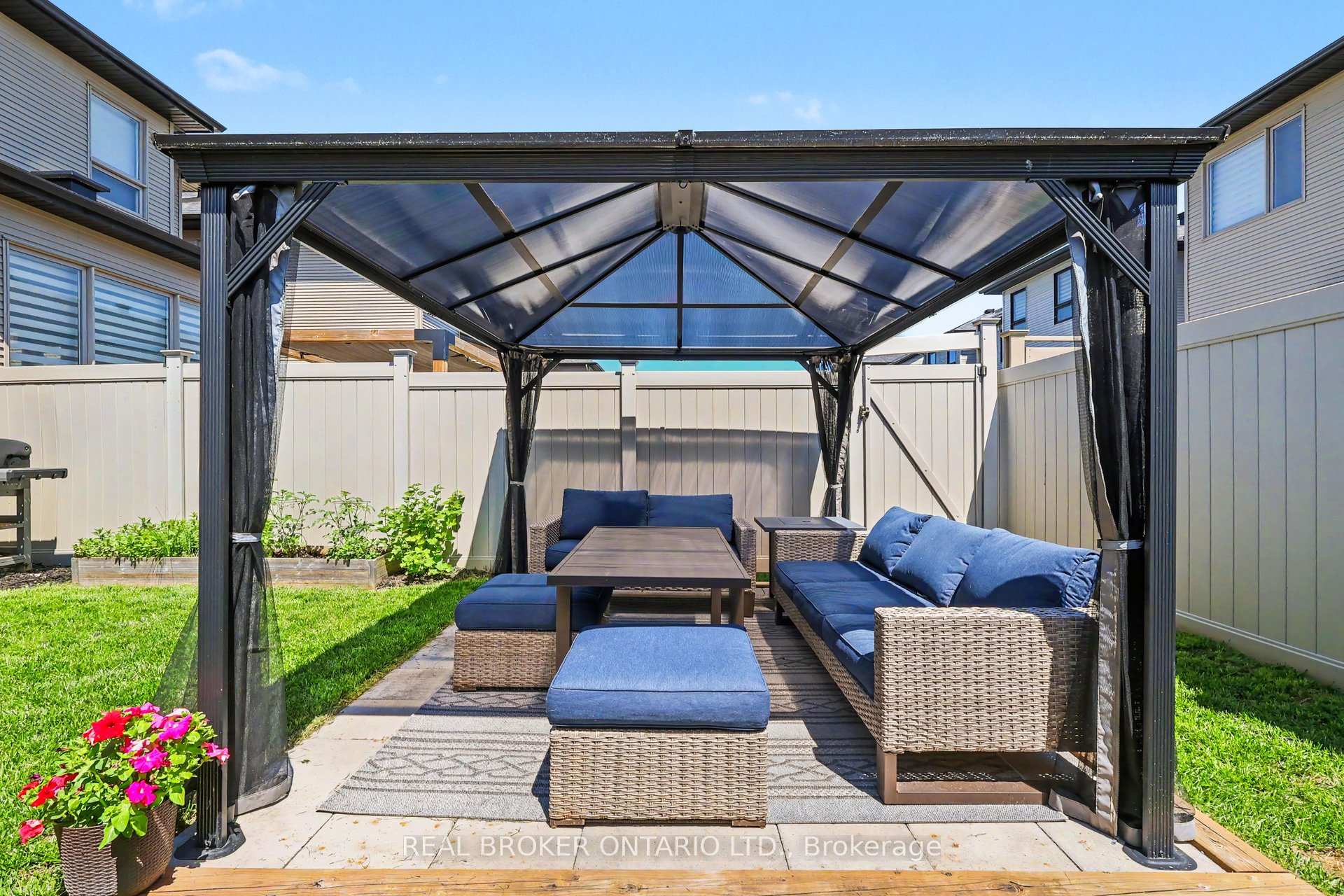Photo 37 of 769 Cairn Crescent, Ottawa, Mer Bleue/Bradley Estates/Anderson Park — HOMEH