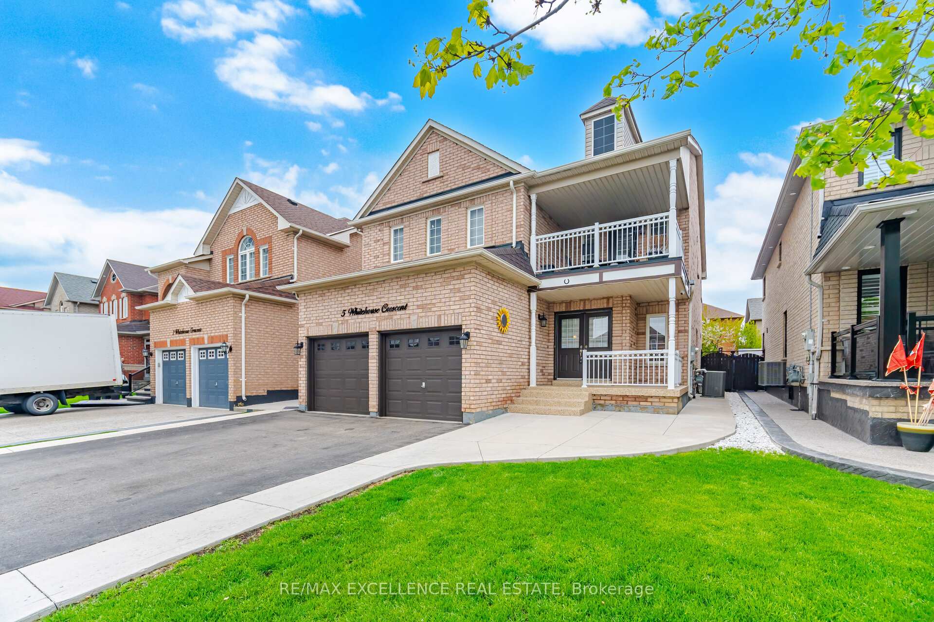 Photo 2 of 5 Whitehouse Crescent, Brampton, Bram East — HOMEH