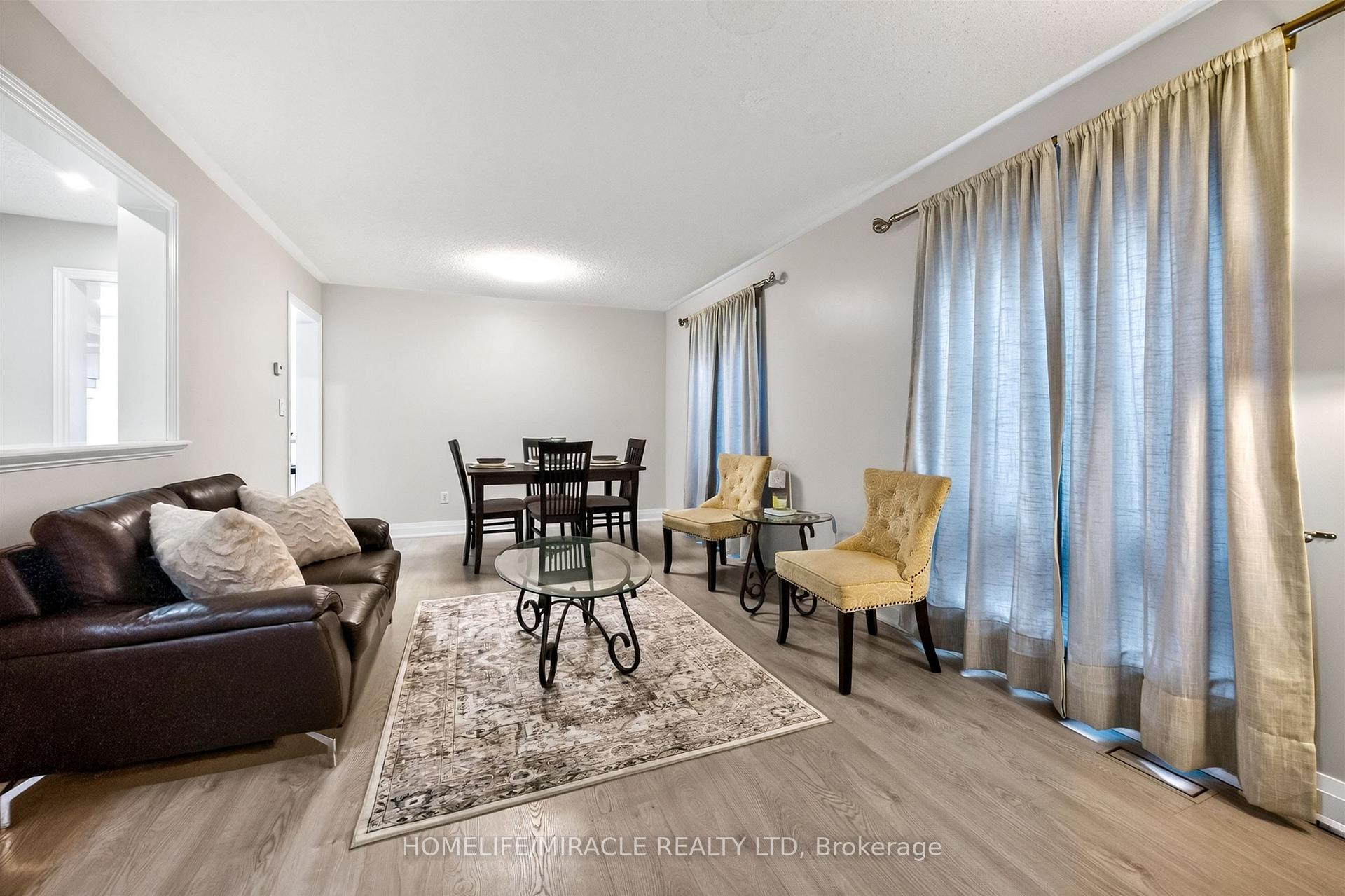 Photo 9 of 93 Scepter Place, Whitby, Rolling Acres — HOMEH