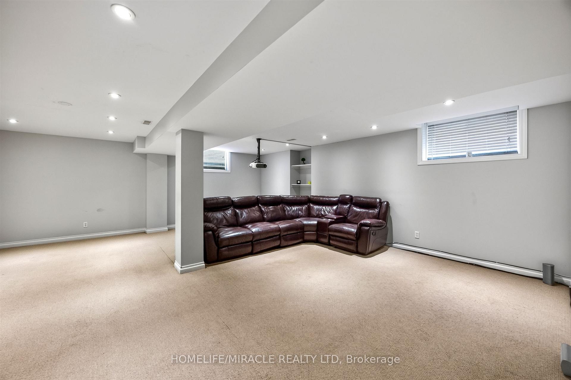 Photo 37 of 93 Scepter Place, Whitby, Rolling Acres — HOMEH