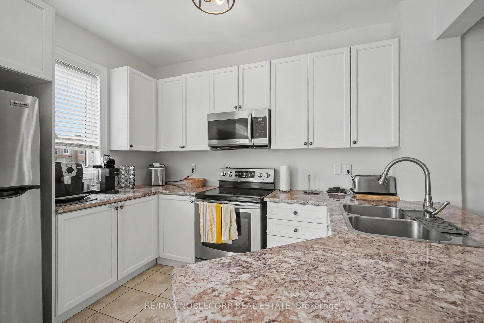 Photo 13 of 71 Blanchard Crescent, Essa, Angus — HOMEH