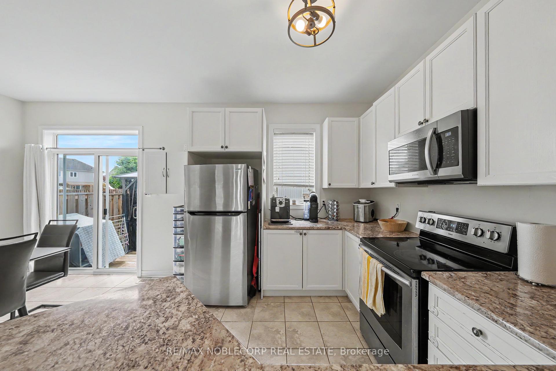 Photo 16 of 71 Blanchard Crescent, Essa, Angus — HOMEH