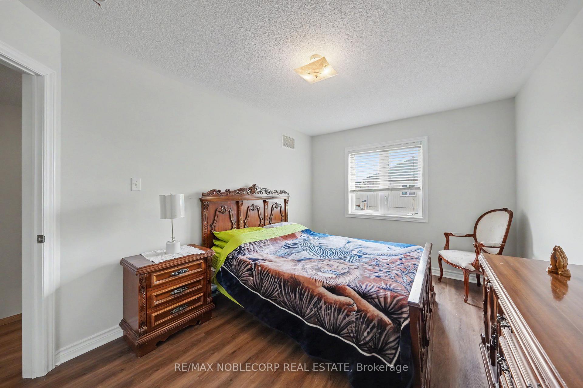 Photo 21 of 71 Blanchard Crescent, Essa, Angus — HOMEH