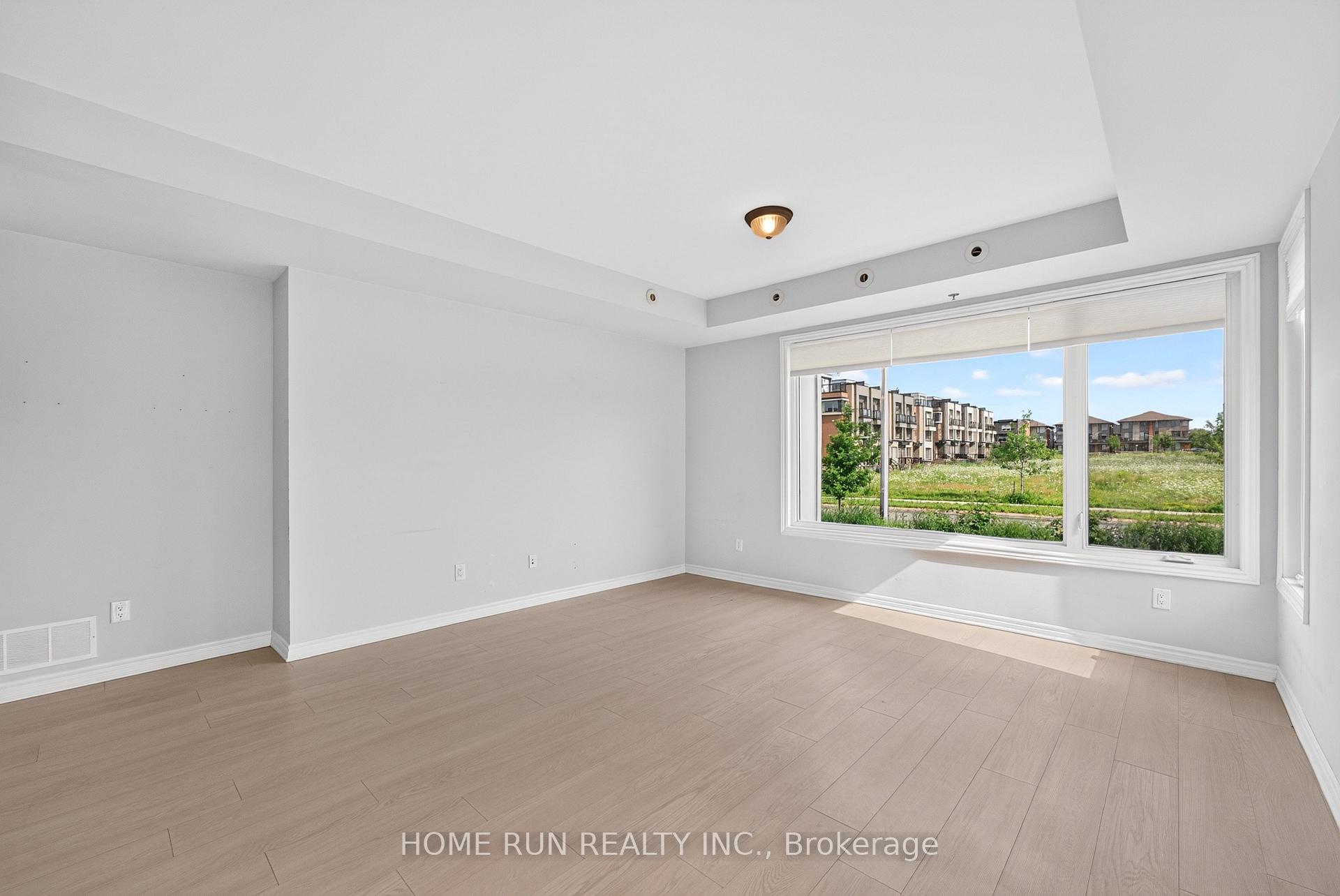 Photo 4 of Unit 219, 844 Mikinak Road, Ottawa, CFB Rockcliffe and Area — HOMEH