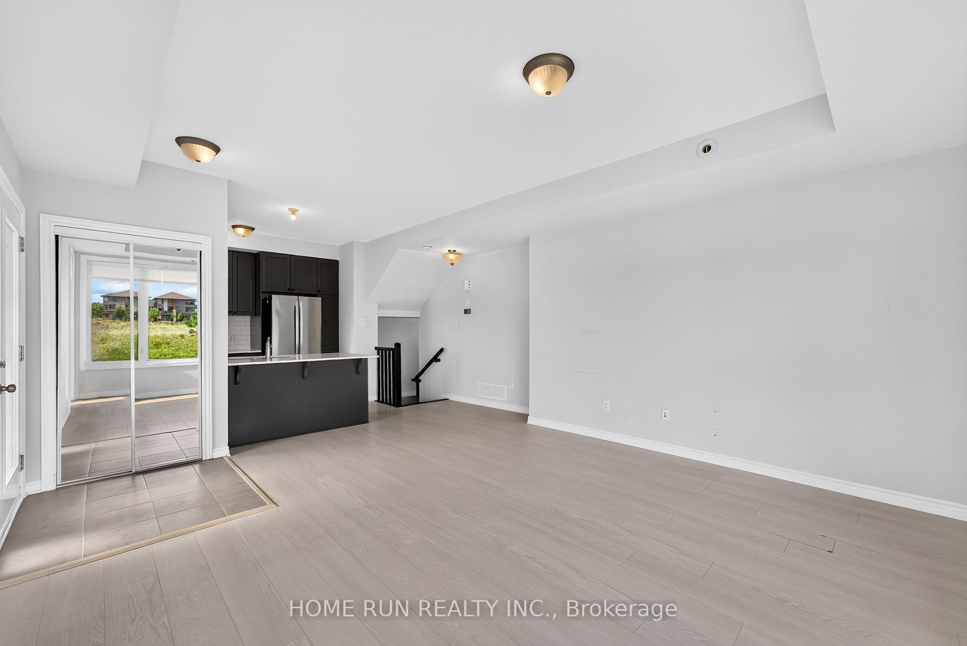 Photo 5 of Unit 219, 844 Mikinak Road, Ottawa, CFB Rockcliffe and Area — HOMEH