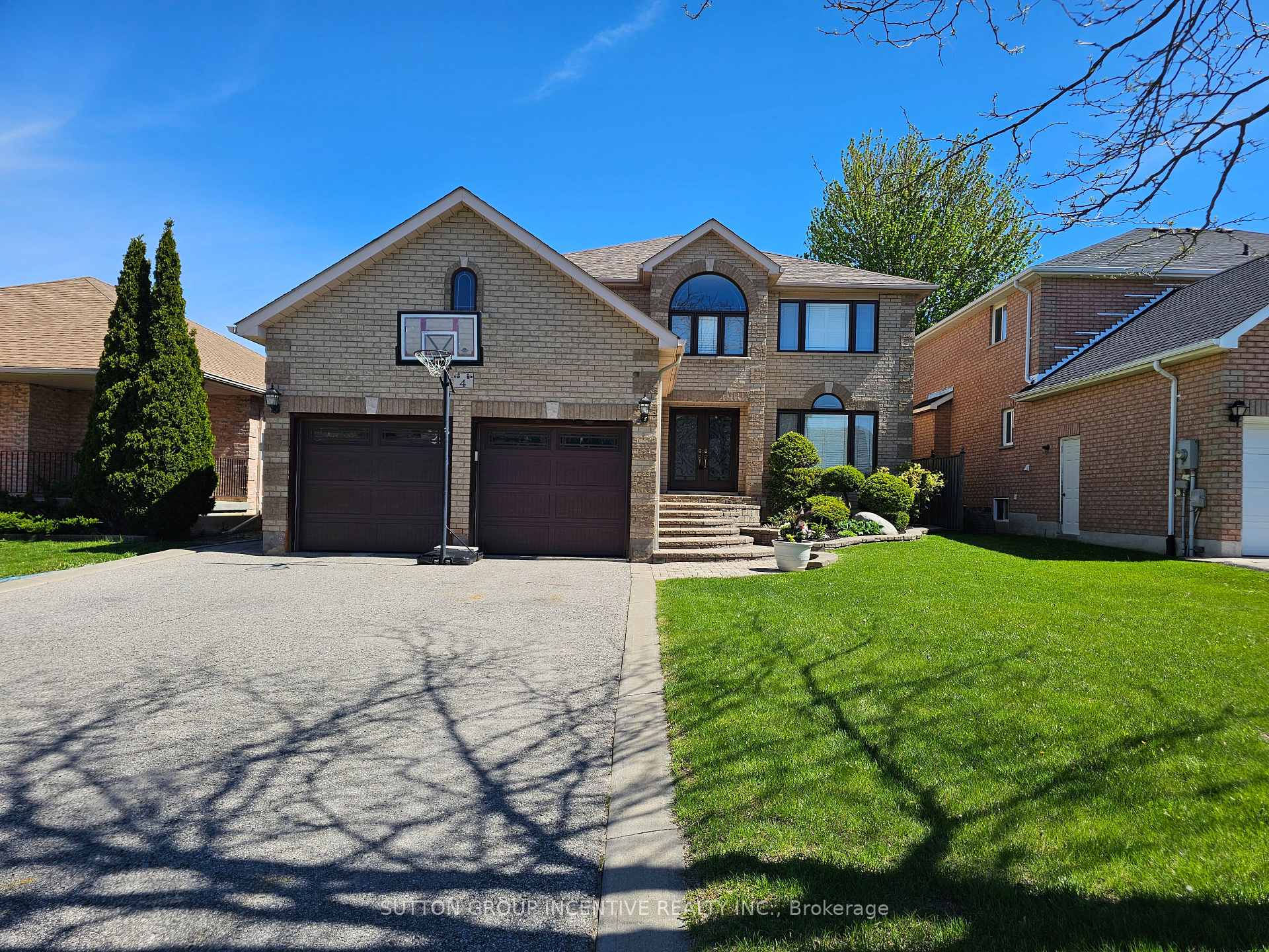 Photo 1 of 4 Chantal Street, Barrie, Painswick South — HOMEH