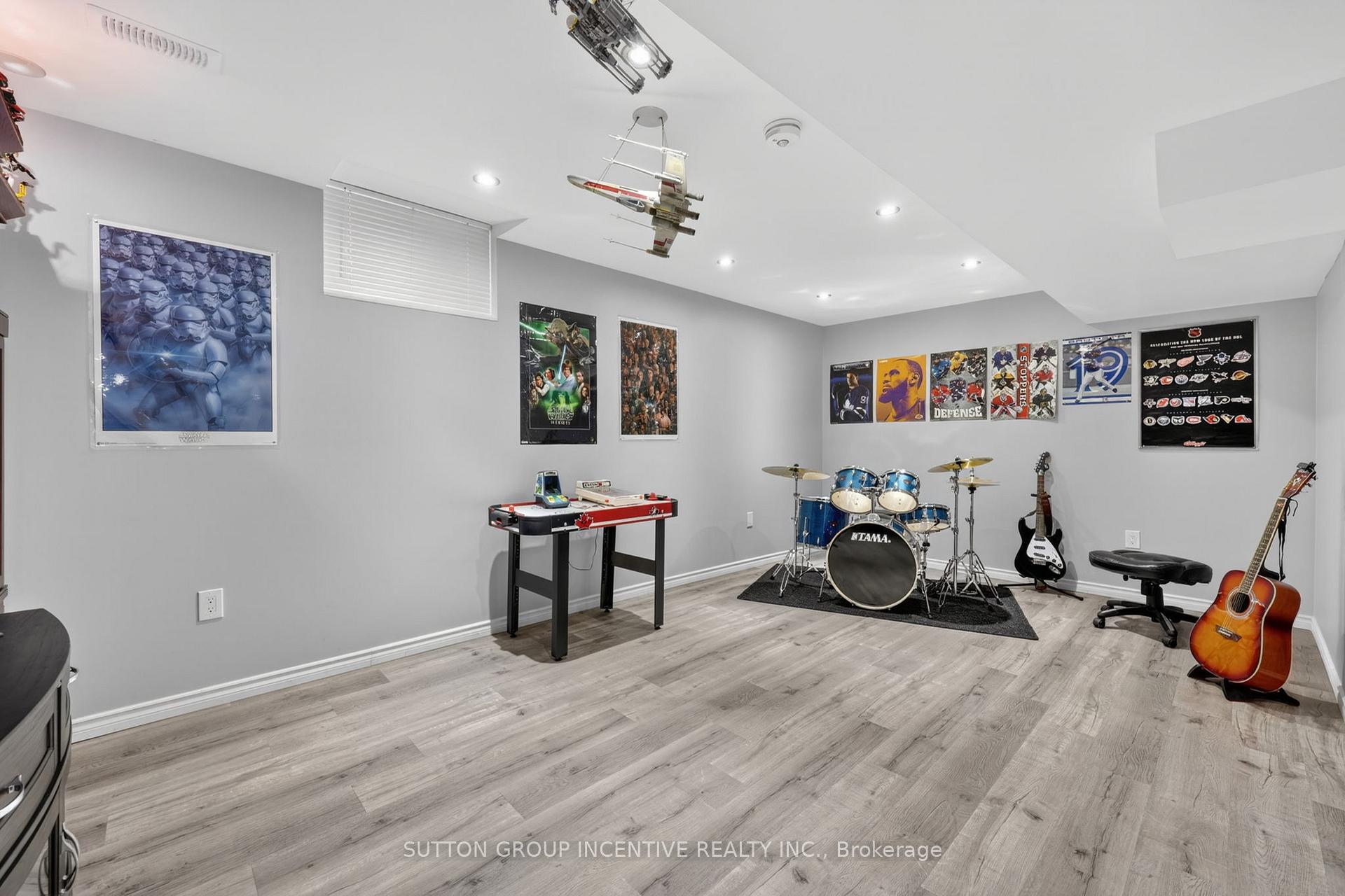 Photo 34 of 4 Chantal Street, Barrie, Painswick South — HOMEH