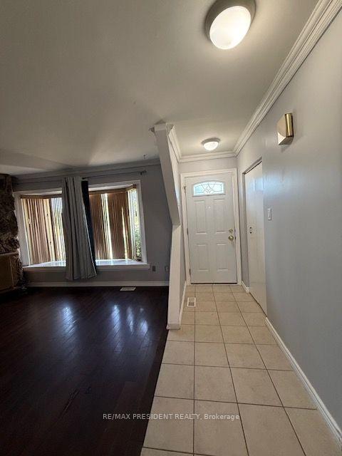 Photo 2 of 45 Birchbank Road, Brampton, Avondale — HOMEH