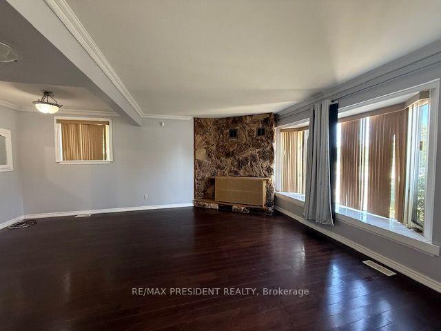 Photo 4 of 45 Birchbank Road, Brampton, Avondale — HOMEH