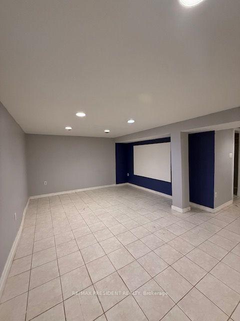 Photo 13 of 45 Birchbank Road, Brampton, Avondale — HOMEH