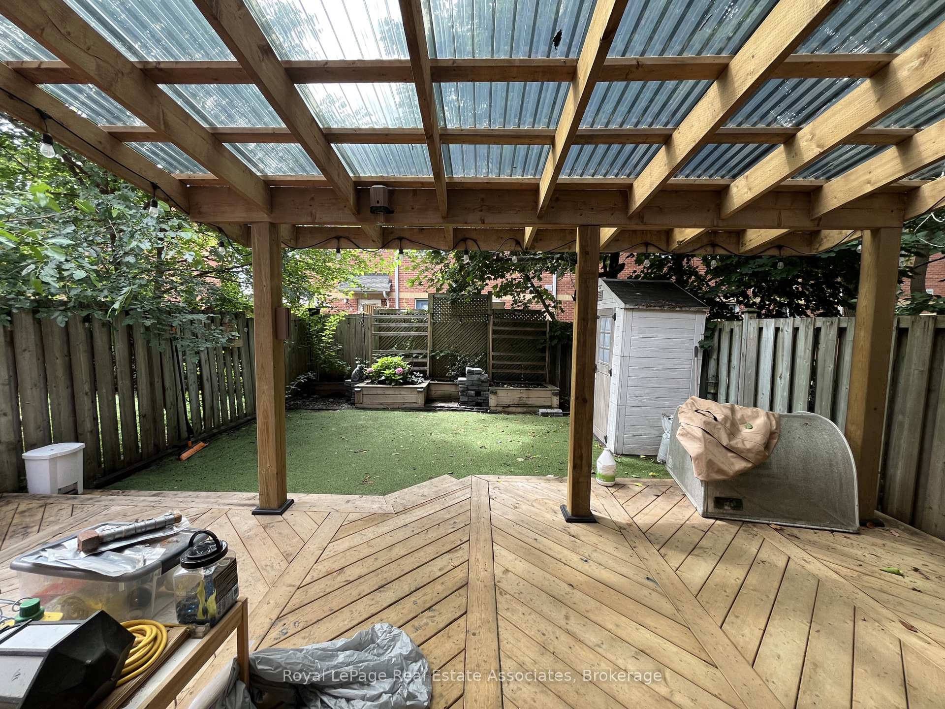 Photo 7 of 1112 Gable Drive, Oakville, Clearview — HOMEH