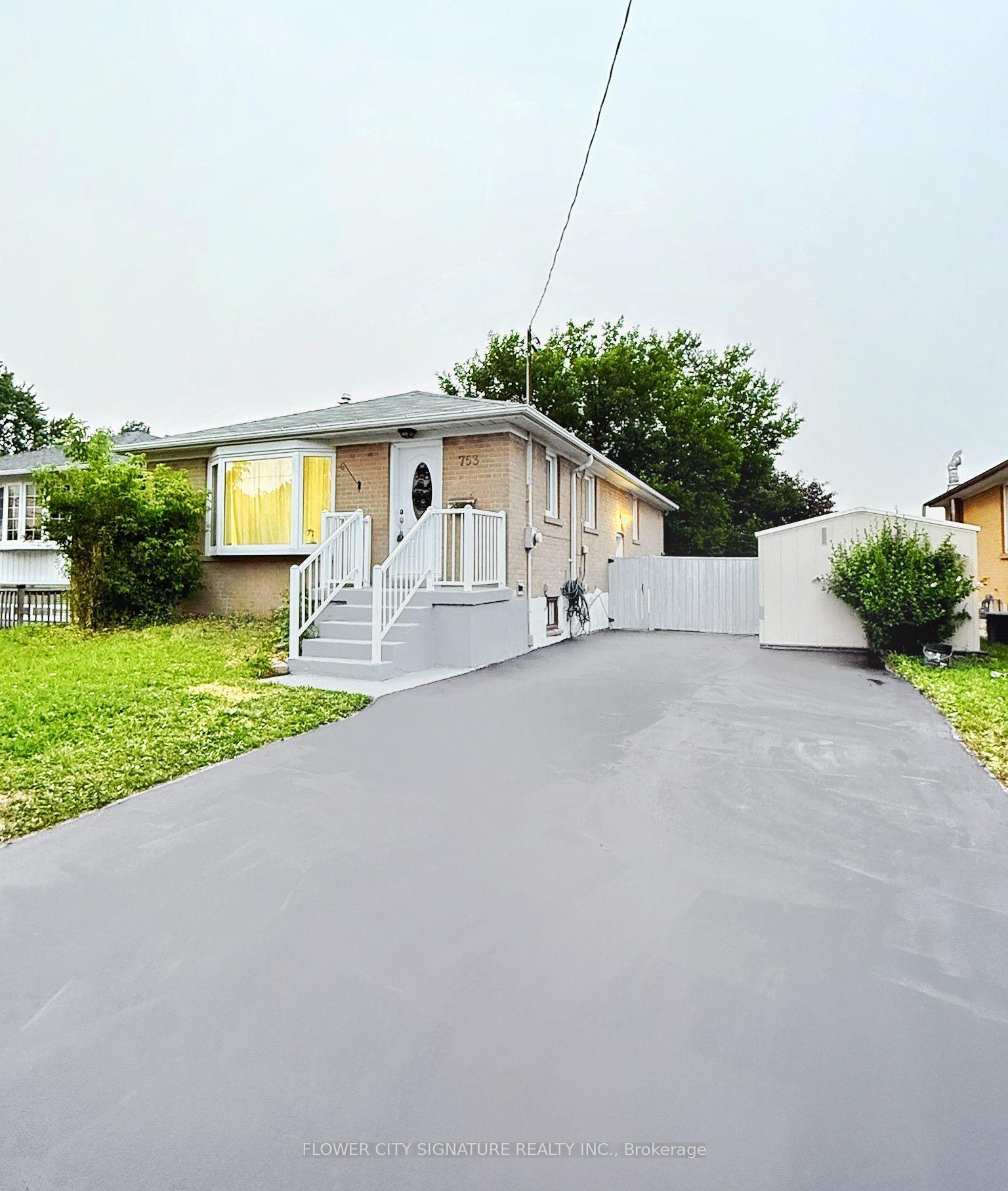 Front of 753 Scarborough Golf Club Road
