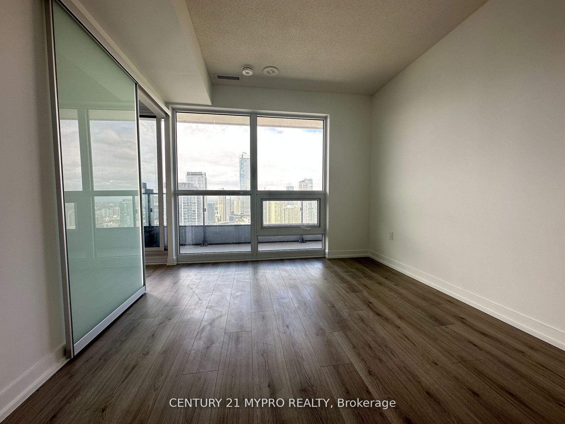 Photo 5 of Unit 3803, 395 Bloor Street E, Toronto, North St. James Town — HOMEH