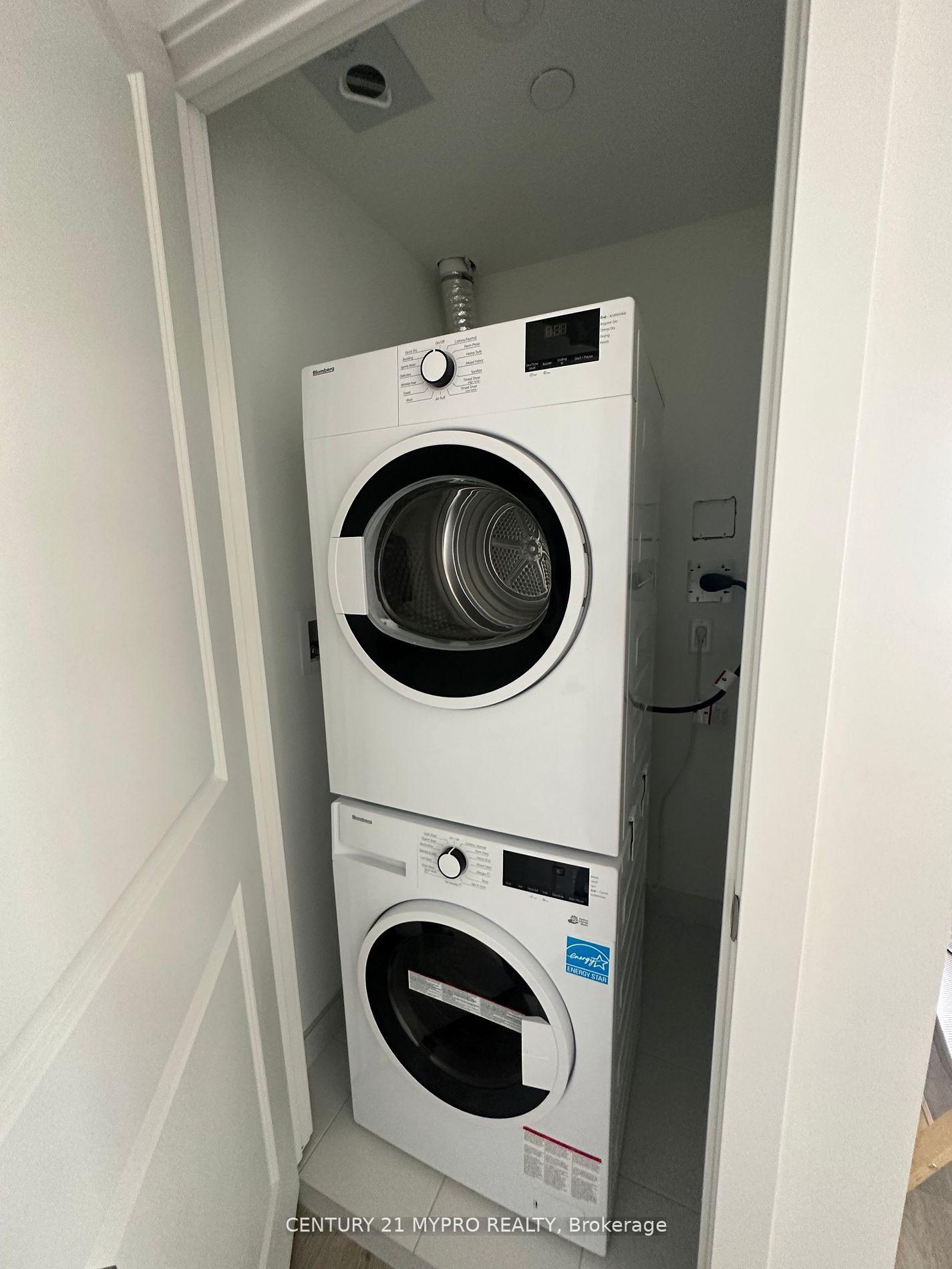 Photo 9 of Unit 3803, 395 Bloor Street E, Toronto, North St. James Town — HOMEH