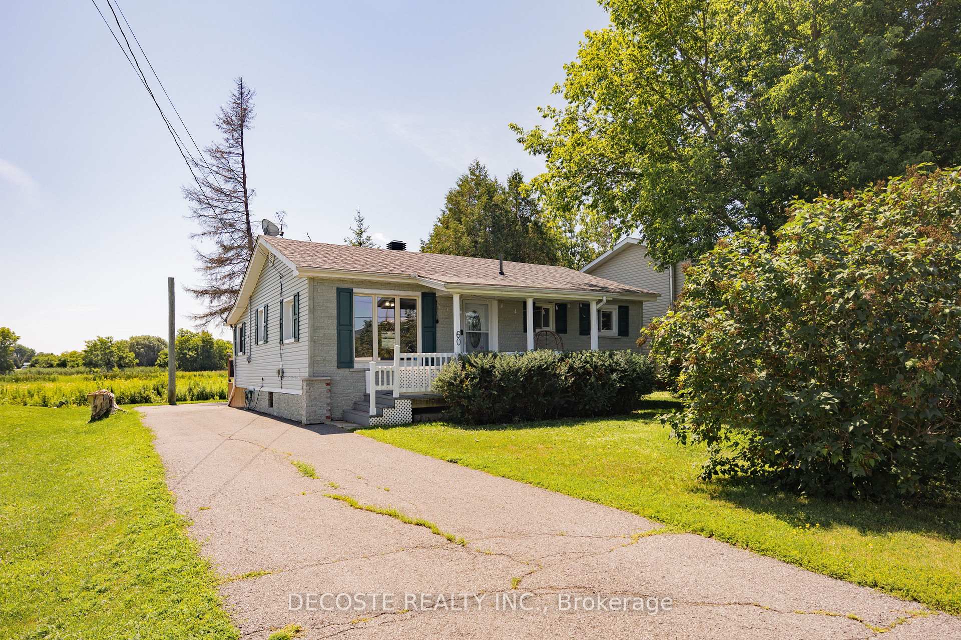 Photo 3 of 60 St James Street, North Glengarry, Alexandria — HOMEH
