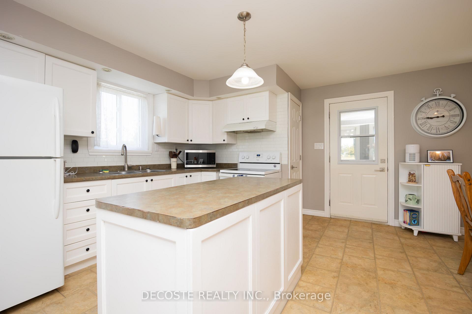 Photo 10 of 60 St James Street, North Glengarry, Alexandria — HOMEH