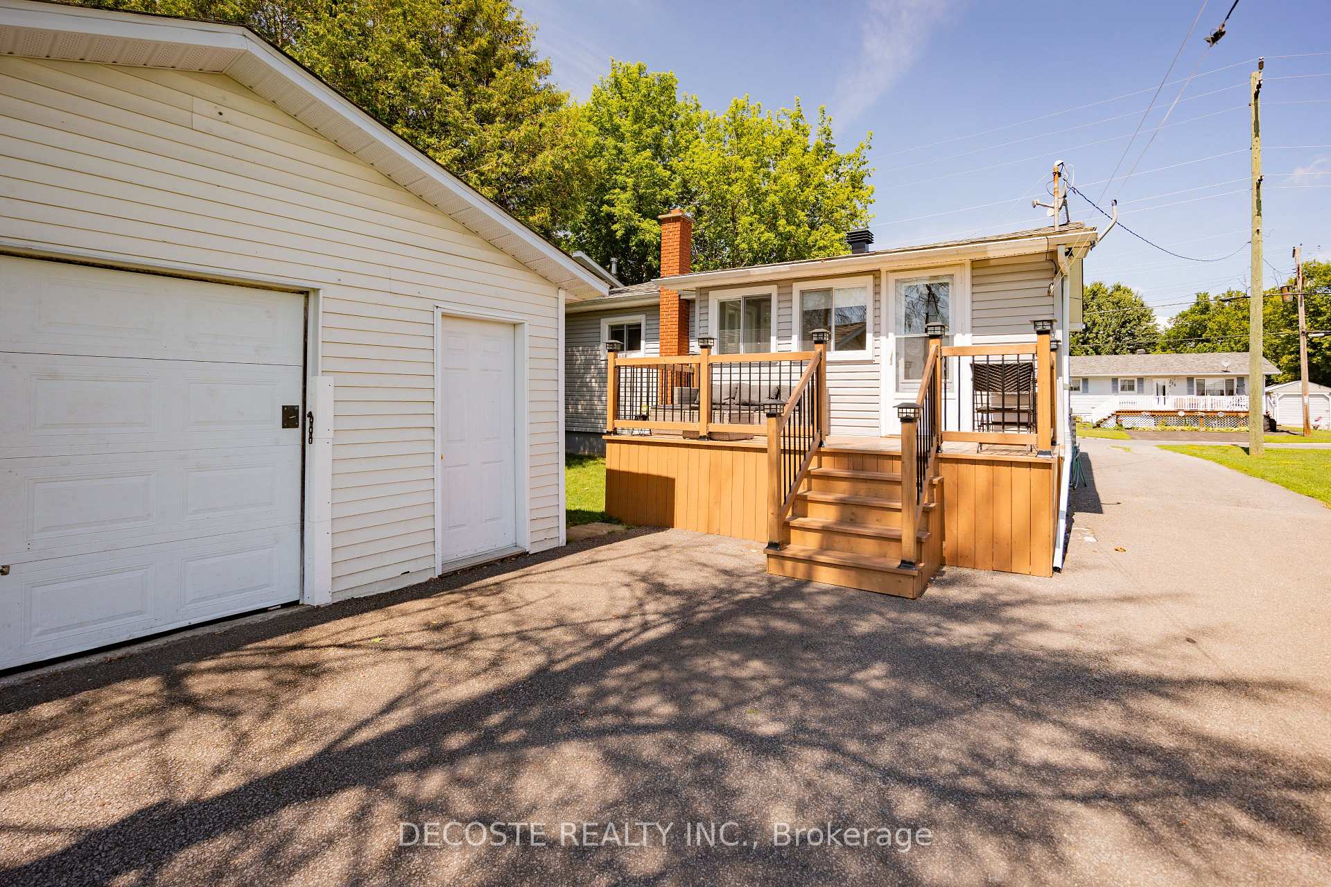 Photo 32 of 60 St James Street, North Glengarry, Alexandria — HOMEH