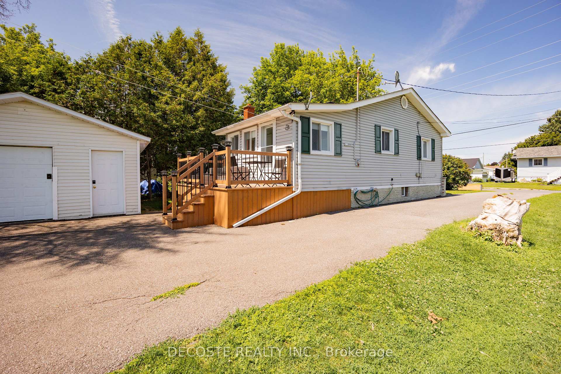 Photo 35 of 60 St James Street, North Glengarry, Alexandria — HOMEH