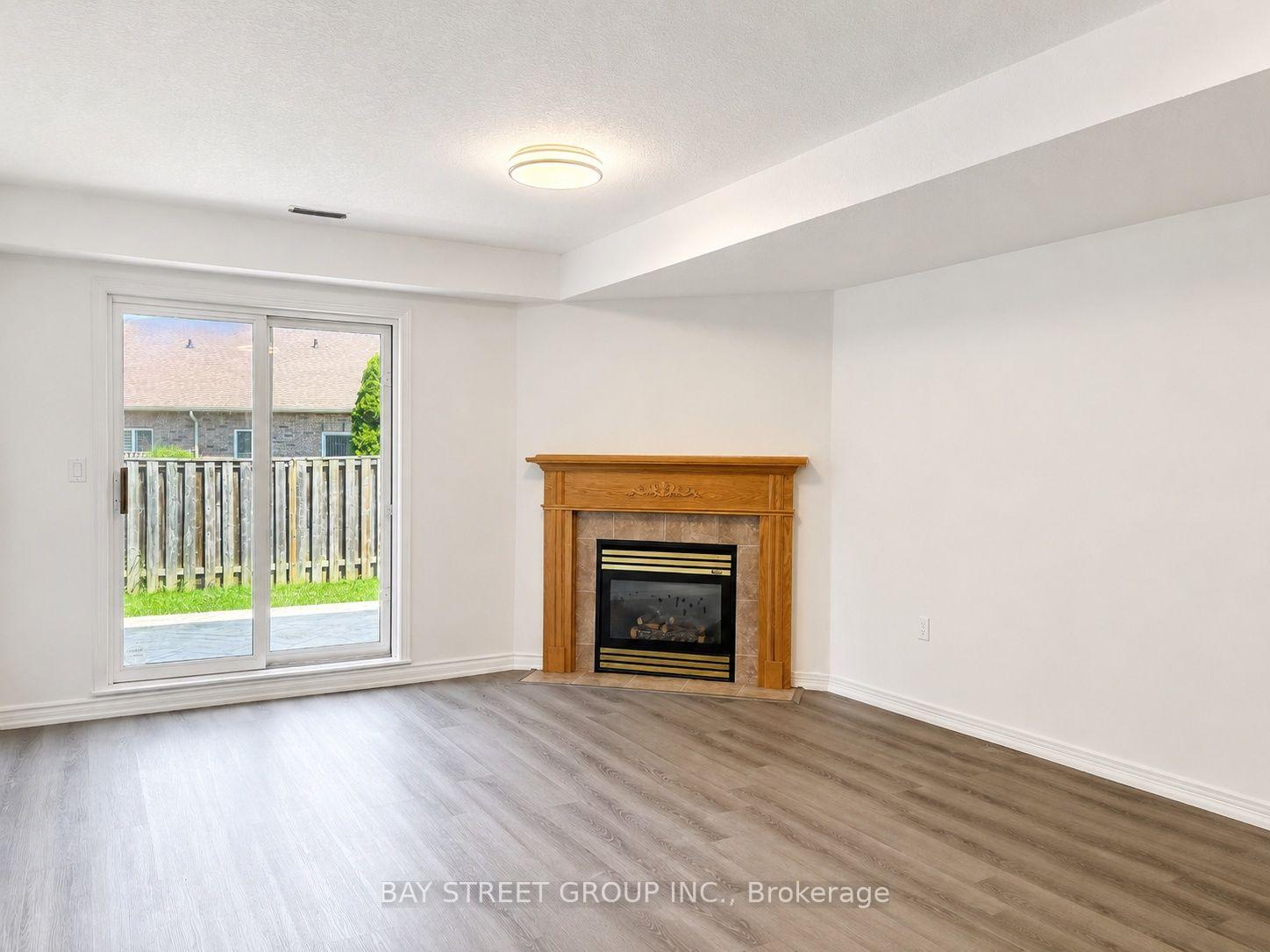 Photo 4 of 35 Diamond Court, Hamilton, Mountview — HOMEH