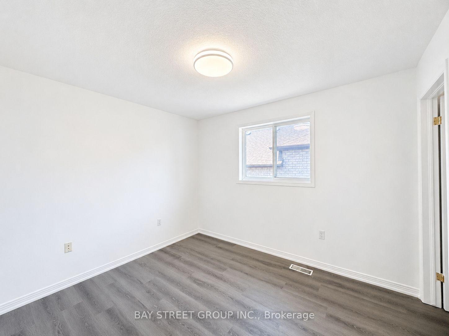 Photo 24 of 35 Diamond Court, Hamilton, Mountview — HOMEH