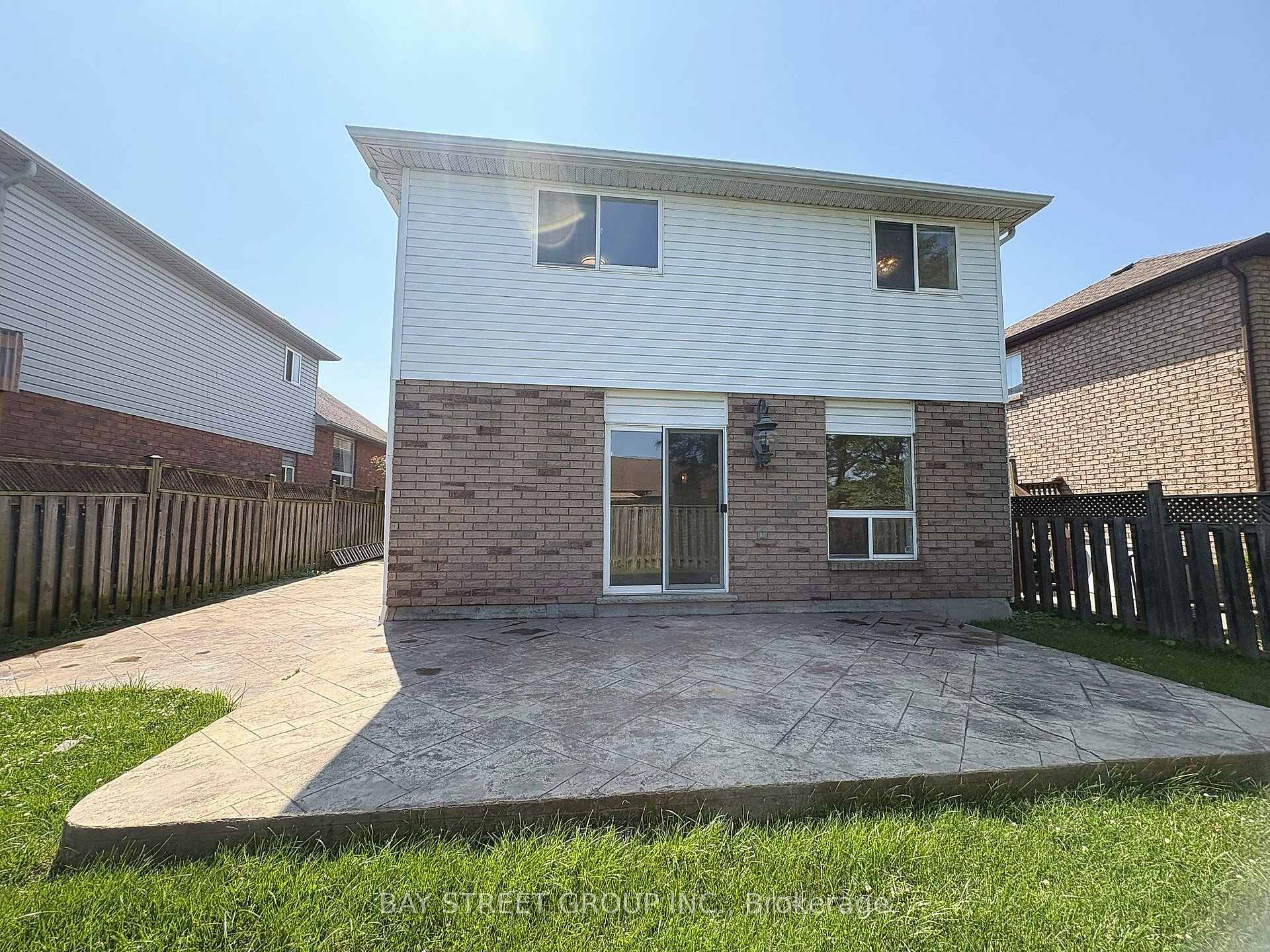 Photo 35 of 35 Diamond Court, Hamilton, Mountview — HOMEH