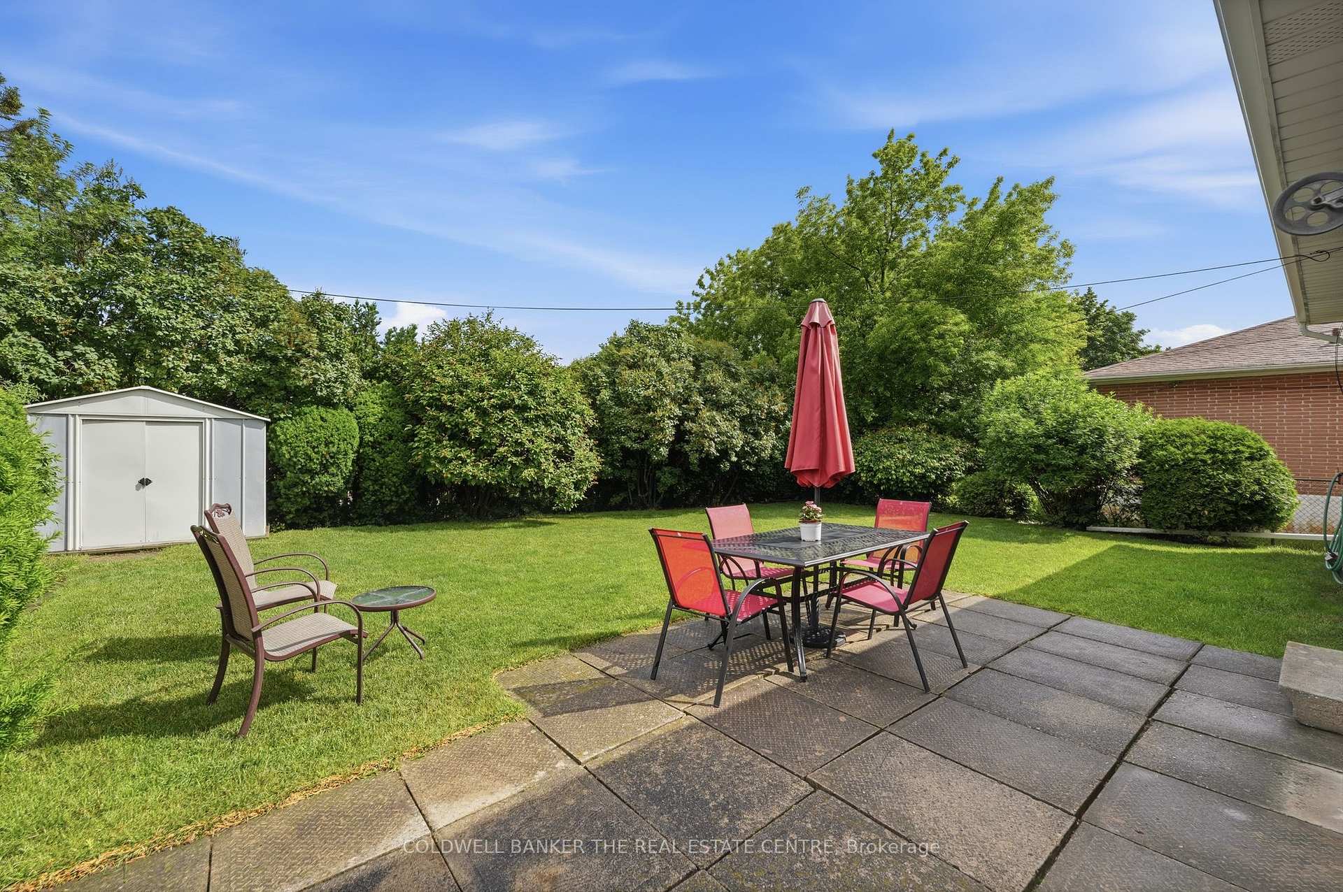Photo 25 of 40 Benway Drive, Etobicoke, Rexdale-Kipling — HOMEH