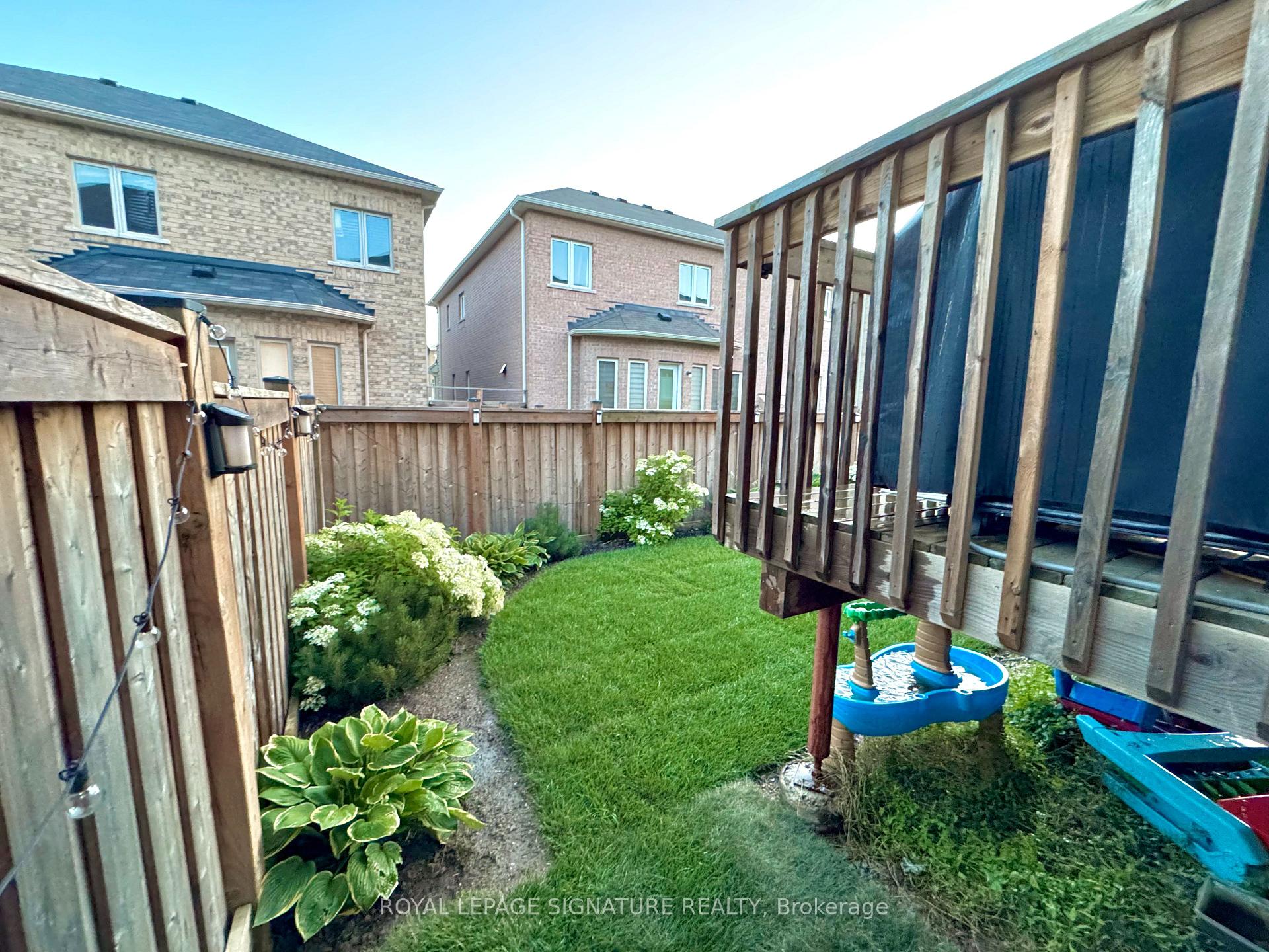 Photo 3 of 3184 Meadow Marsh Crescent, Oakville, Joshua Meadows — HOMEH