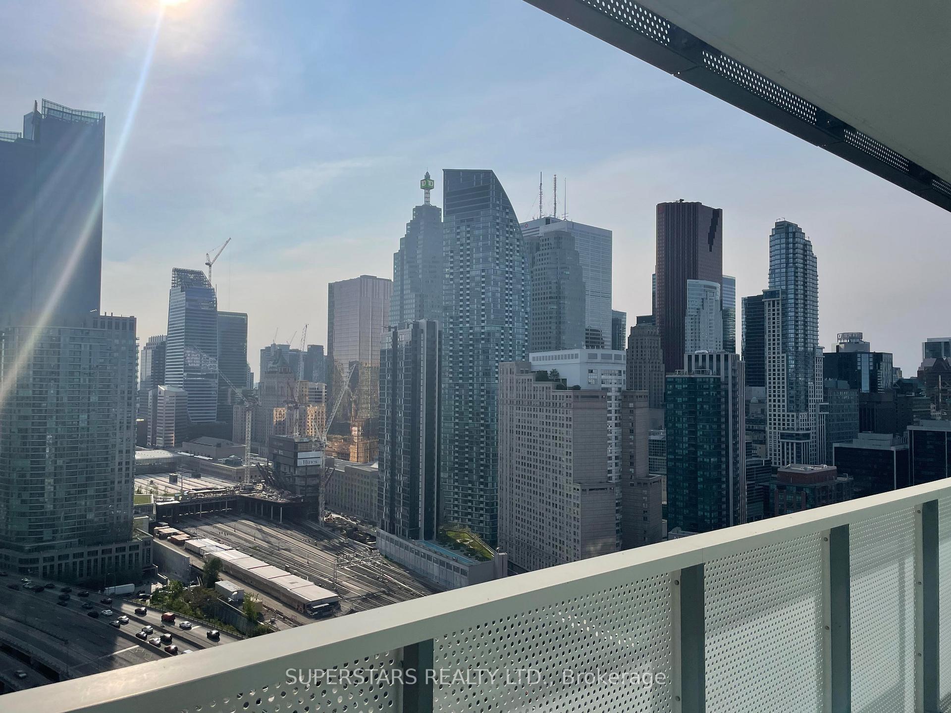 Photo 9 of Unit 3111 MASTERBED, 55 Cooper Street, Toronto, Waterfront Communities — HOMEH
