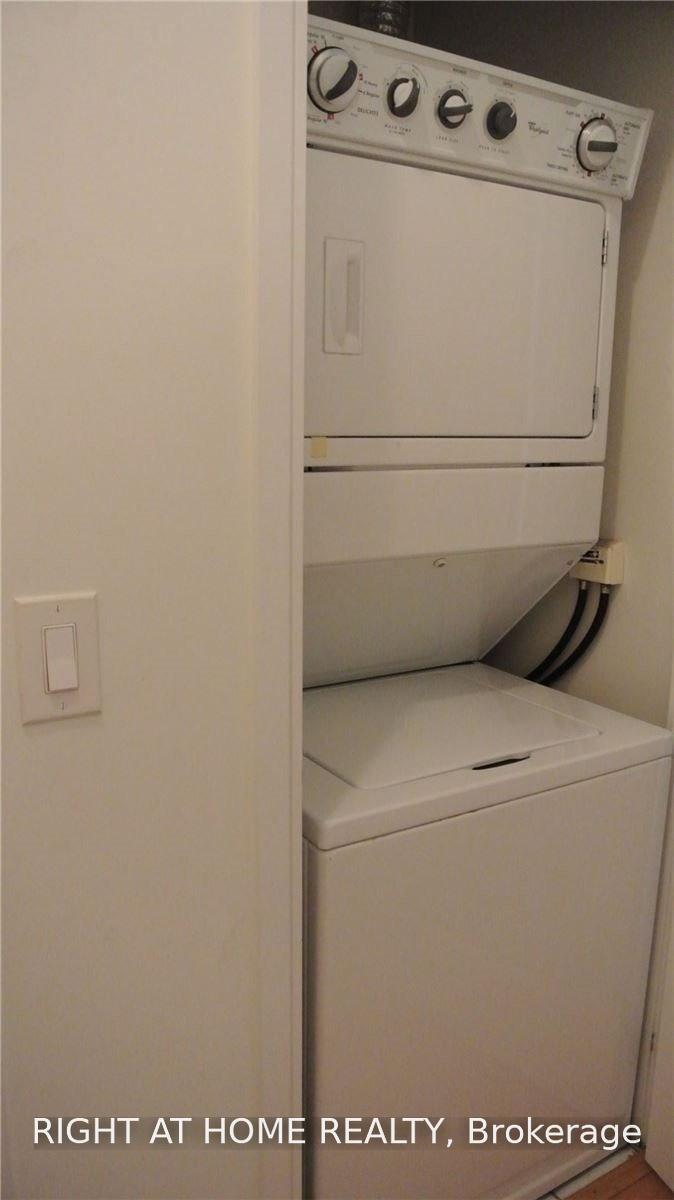 Photo 12 of Unit 1410, 1 Scott Street, Toronto, Waterfront Communities — HOMEH