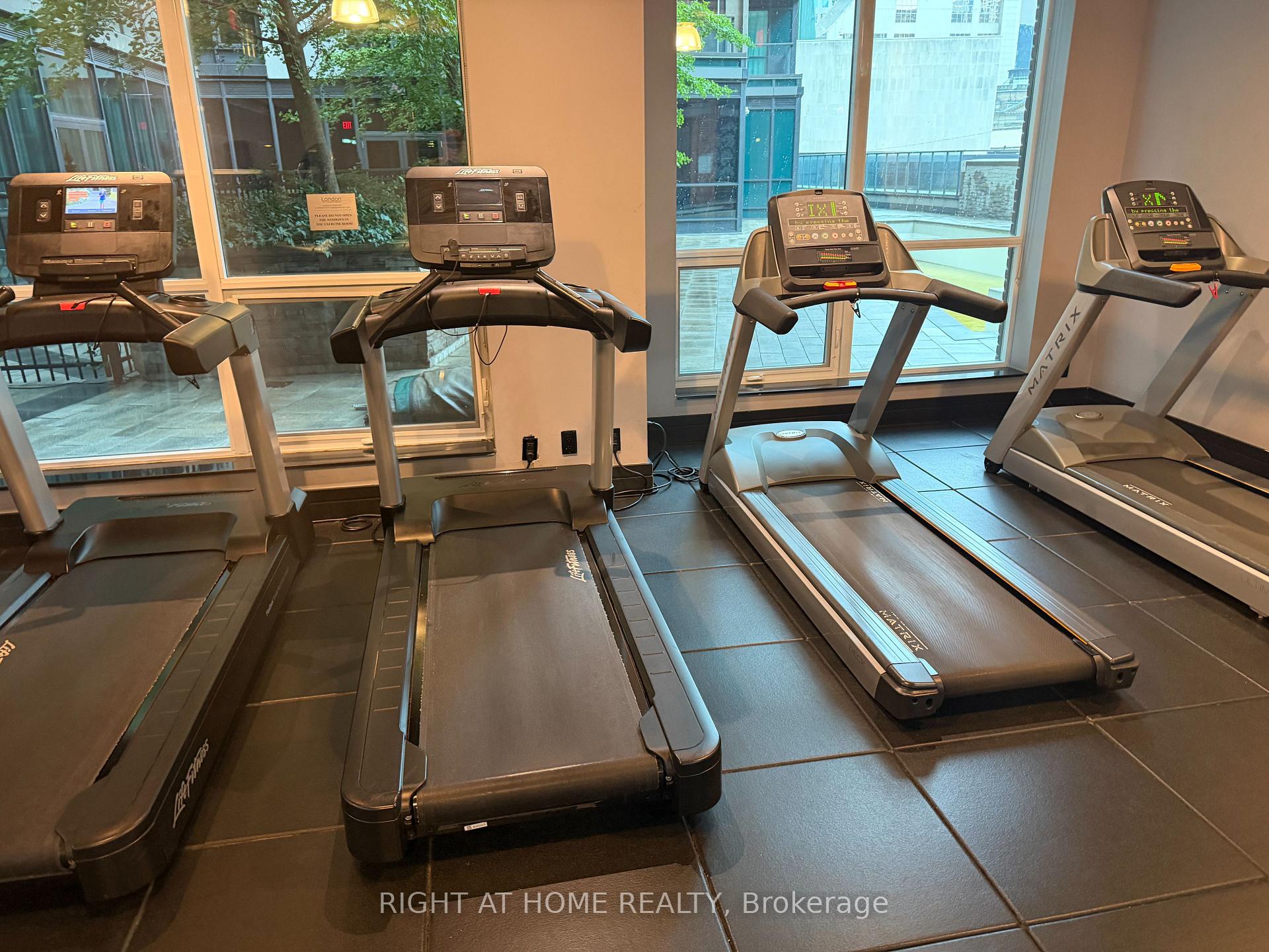Photo 16 of Unit 1410, 1 Scott Street, Toronto, Waterfront Communities — HOMEH