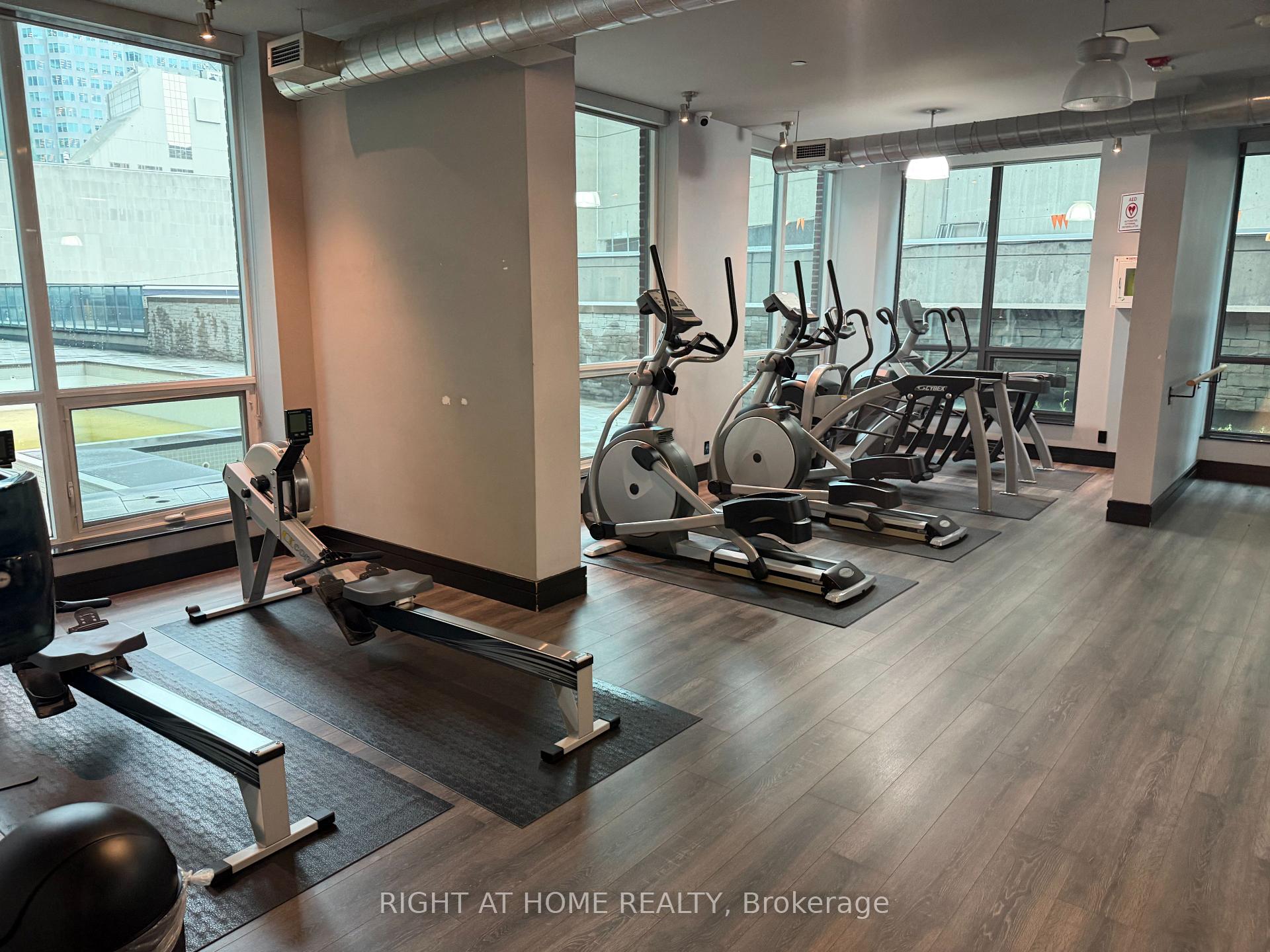 Photo 17 of Unit 1410, 1 Scott Street, Toronto, Waterfront Communities — HOMEH