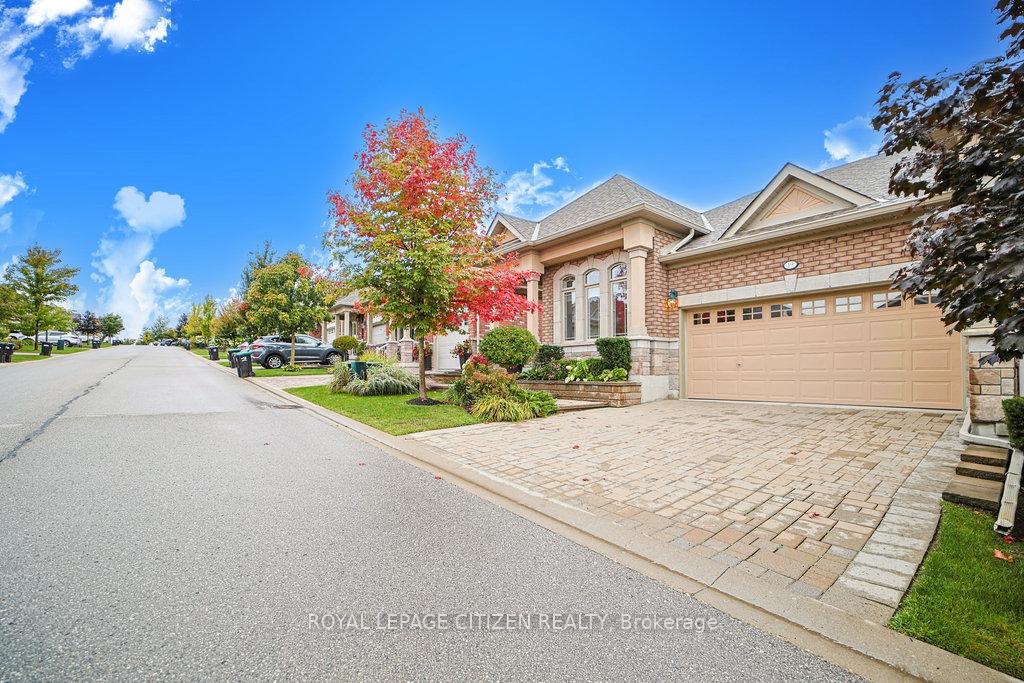 Photo 2 of 19 Westmount Drive, New Tecumseth, Alliston — HOMEH