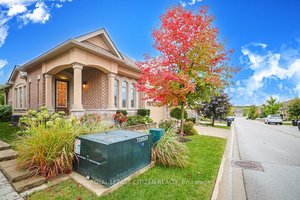 Photo 3 of 19 Westmount Drive, New Tecumseth, Alliston — HOMEH