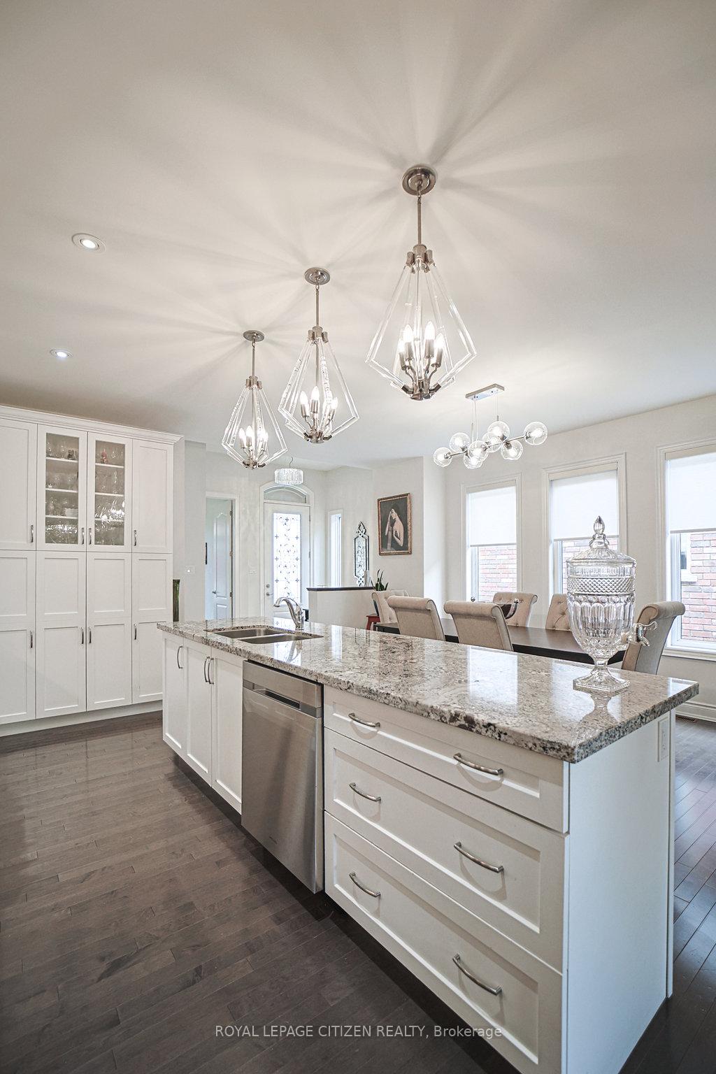 Photo 8 of 19 Westmount Drive, New Tecumseth, Alliston — HOMEH