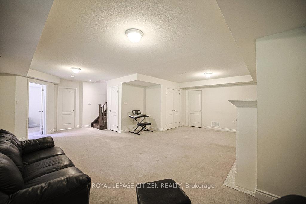 Photo 32 of 19 Westmount Drive, New Tecumseth, Alliston — HOMEH