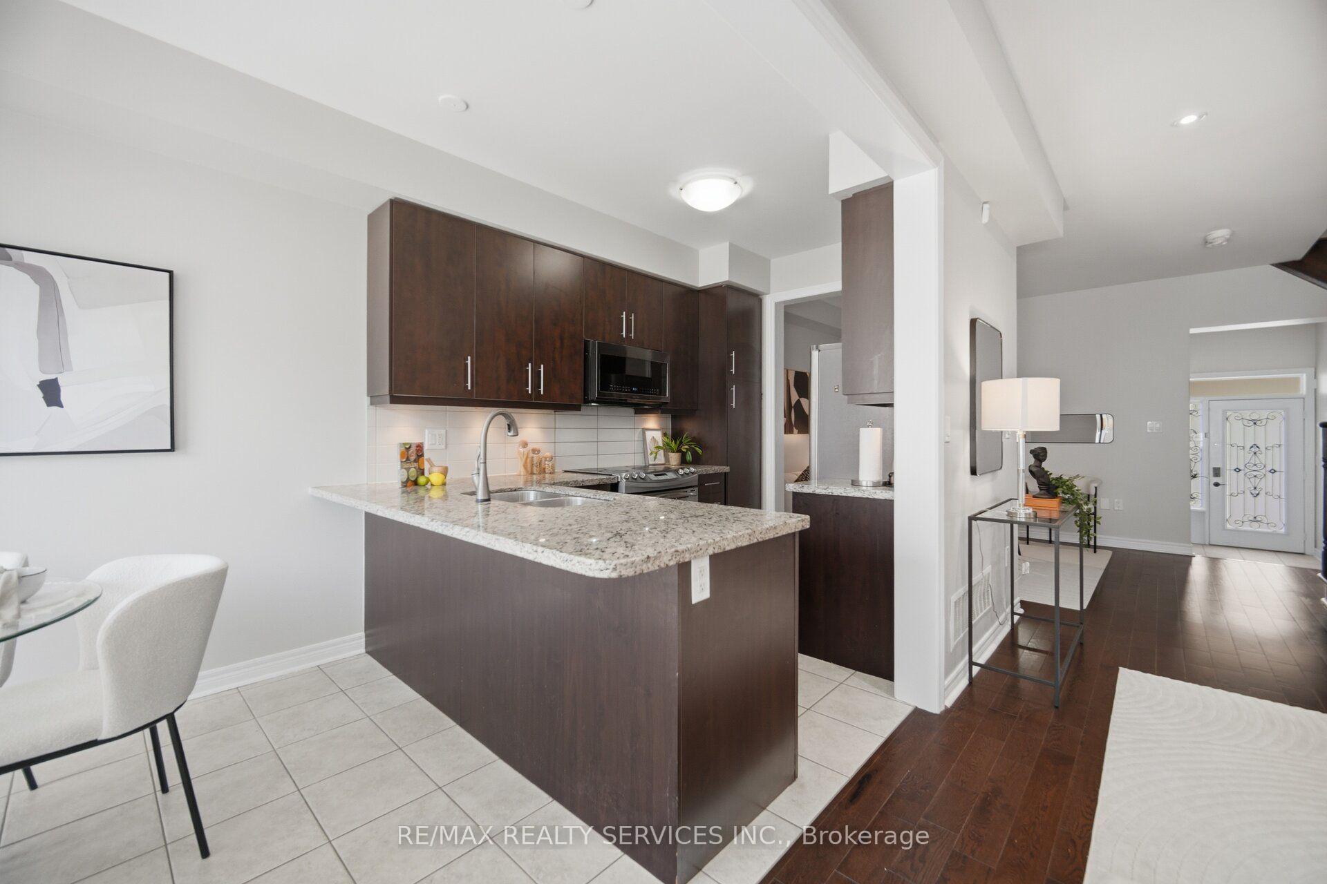 Photo 3 of 54 Losino Street, Caledon, Rural Caledon — HOMEH