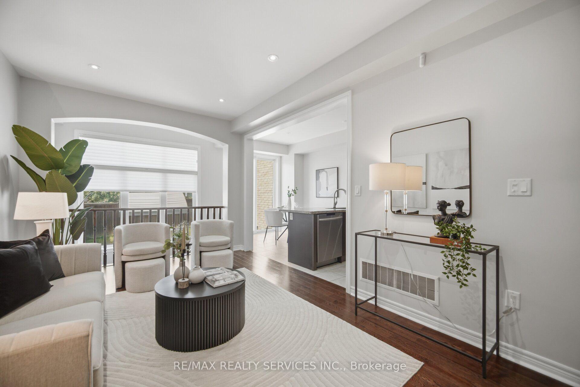 Photo 13 of 54 Losino Street, Caledon, Rural Caledon — HOMEH