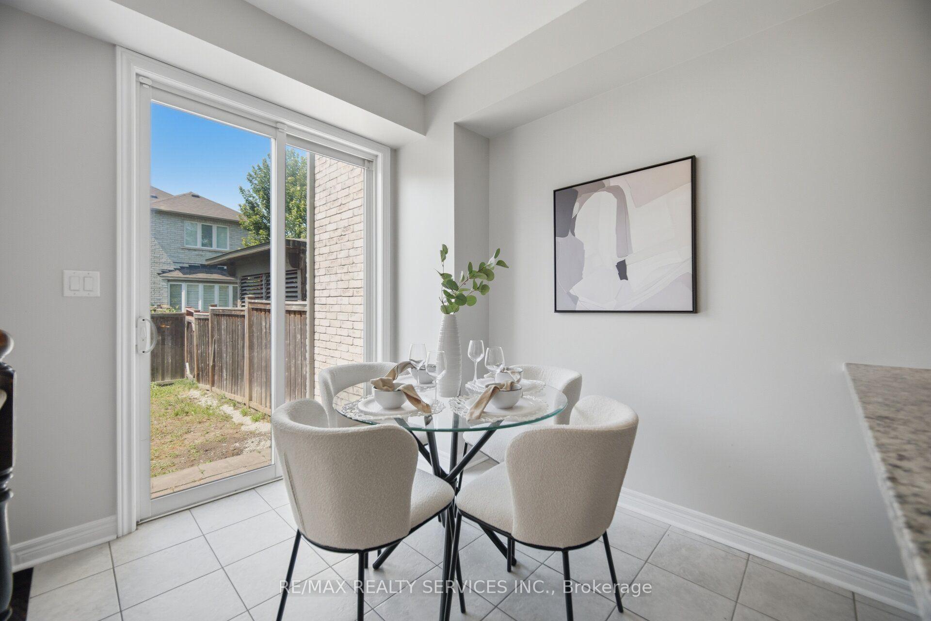 Photo 14 of 54 Losino Street, Caledon, Rural Caledon — HOMEH