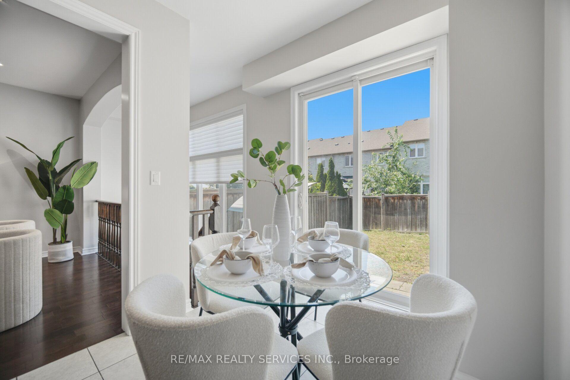 Photo 15 of 54 Losino Street, Caledon, Rural Caledon — HOMEH