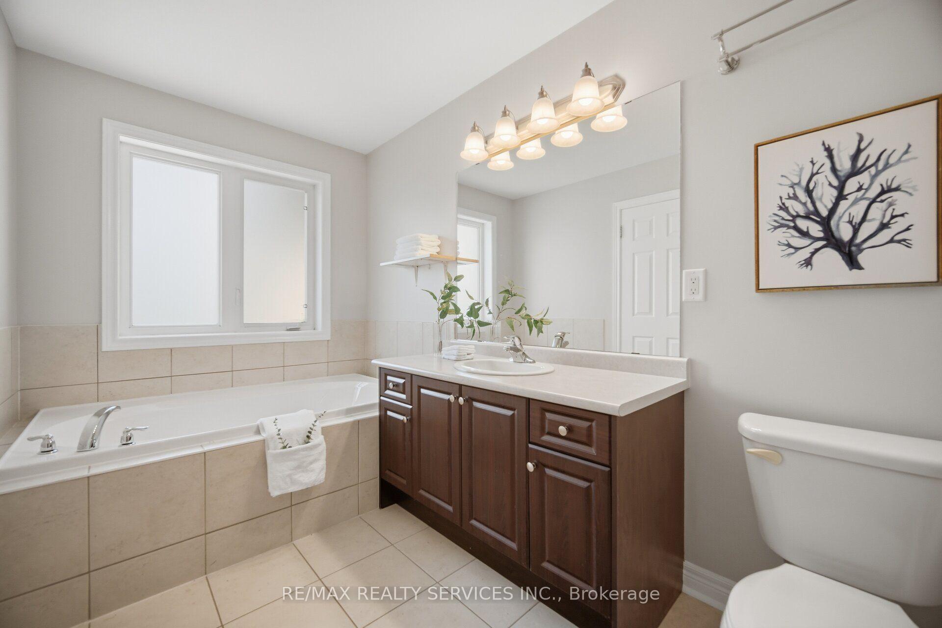 Photo 29 of 54 Losino Street, Caledon, Rural Caledon — HOMEH