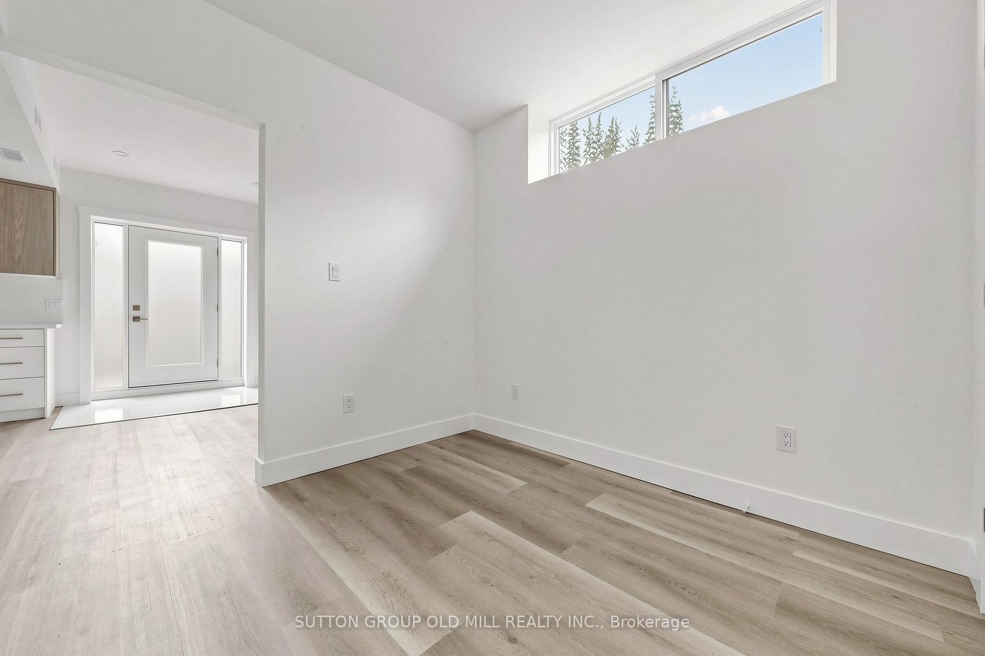 Photo 18 of Unit 1, 1925 Lawrence Avenue W, North York, Weston — HOMEH
