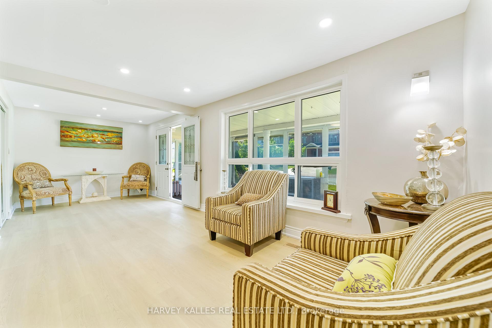 Photo 7 of 6814 14th Avenue, Markham, Box Grove — HOMEH