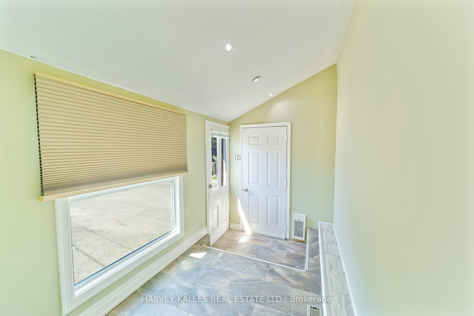 Photo 8 of 6814 14th Avenue, Markham, Box Grove — HOMEH