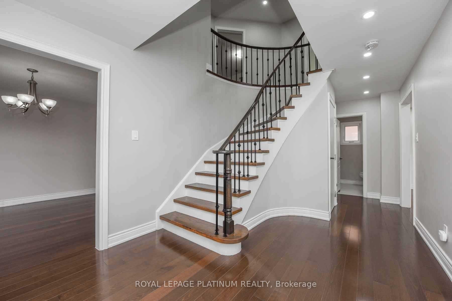 Photo 4 of 63 Lord Simcoe Drive, Brampton, Westgate — HOMEH
