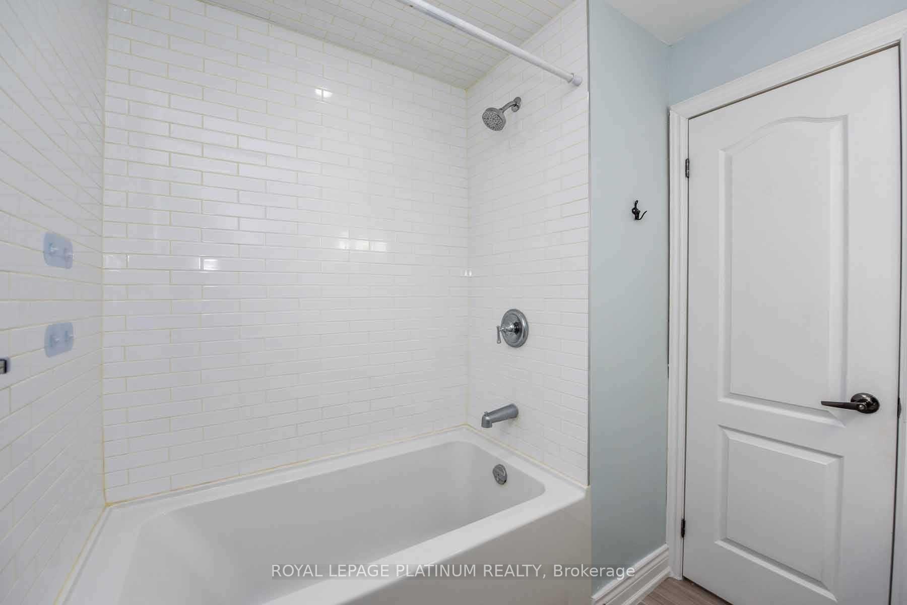 Photo 20 of 63 Lord Simcoe Drive, Brampton, Westgate — HOMEH