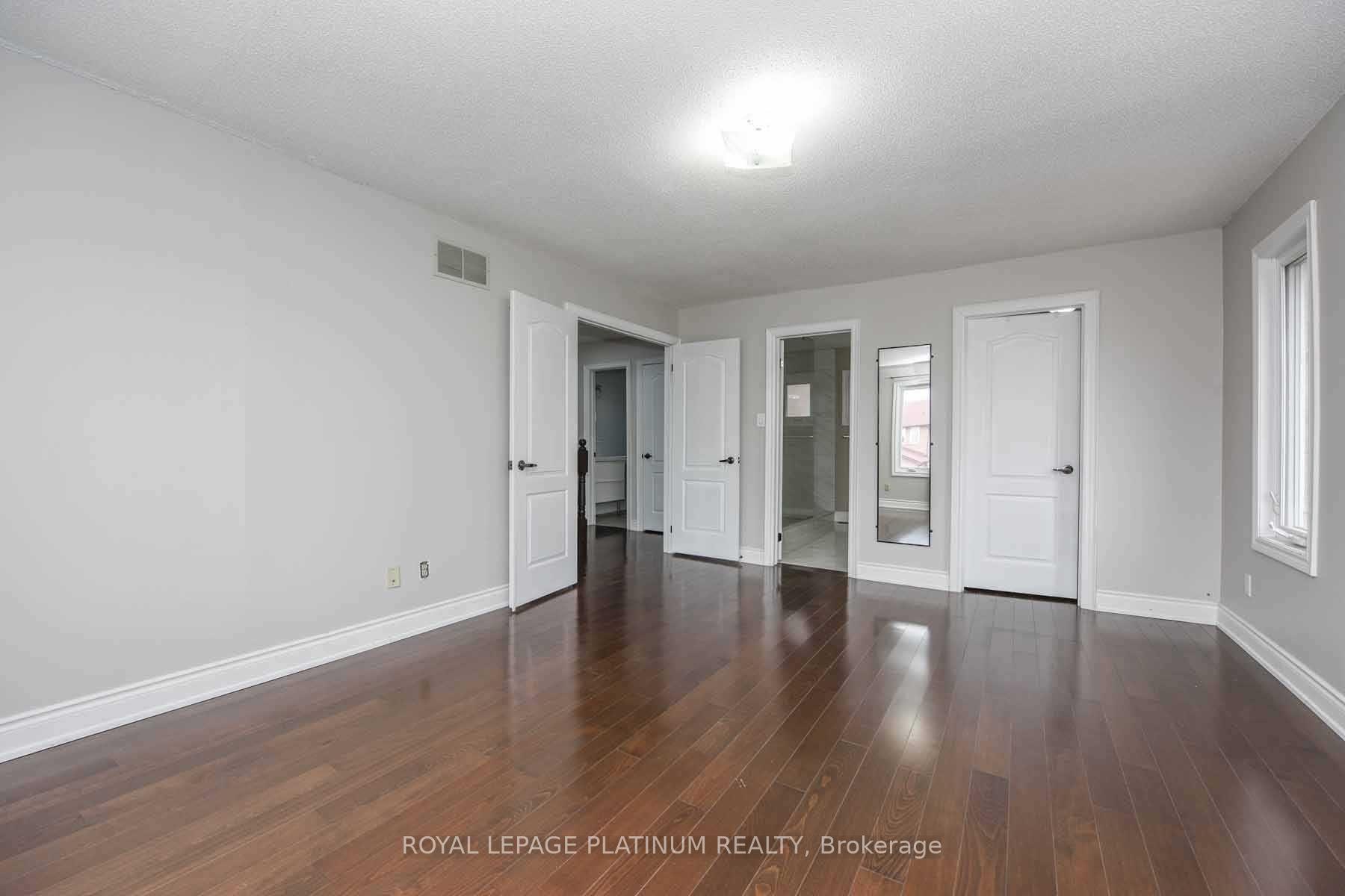 Photo 24 of 63 Lord Simcoe Drive, Brampton, Westgate — HOMEH