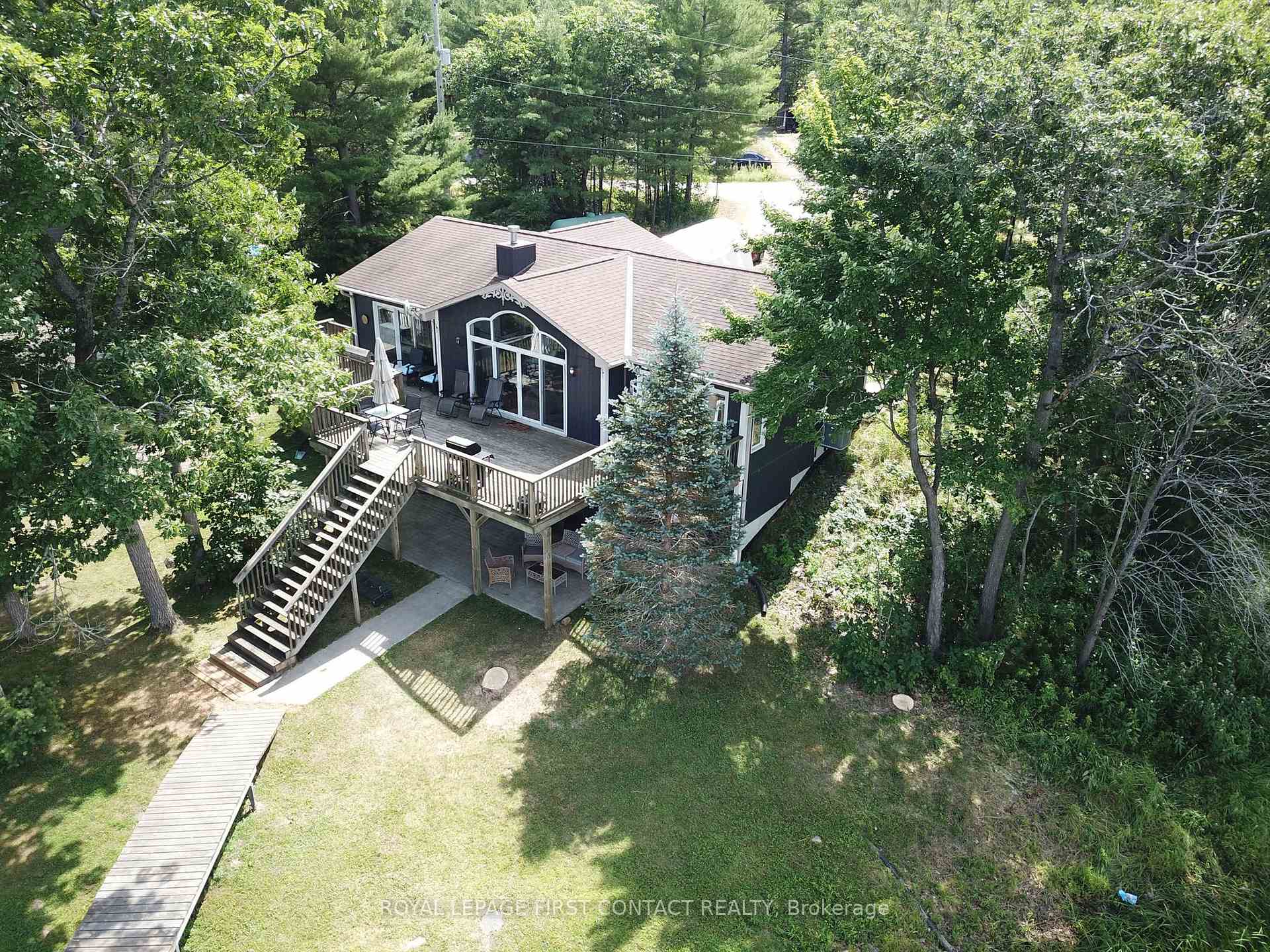 Photo 3 of 190 South Shore Road, The Archipelago, Archipelago North — HOMEH